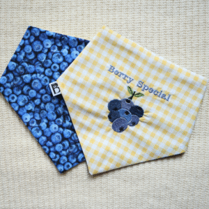 'Berry Special' Reversible Tie-on Bandana